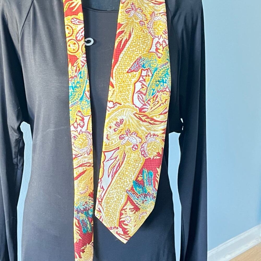 VTG Resilio Tie 100%  Silk Yellow/orange Wide Made In ITALY. New